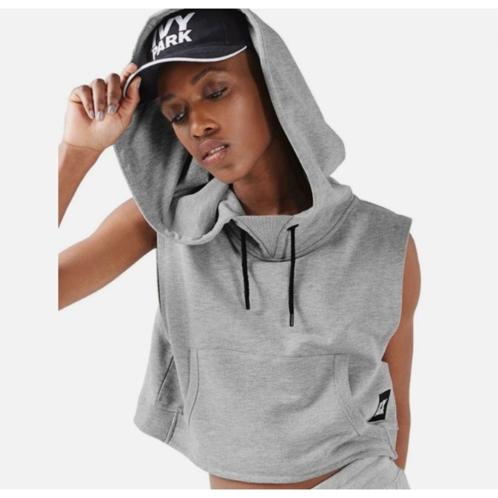 Ivy Park Gray Hoodie Crop Sleeveless Sweat Top Sweatshirt Size Medium‎